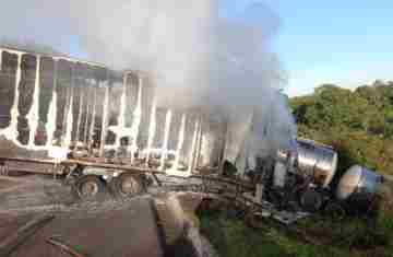 Cantagalo – Duas pessoas morrem em acidente entre caminhões na BR 277